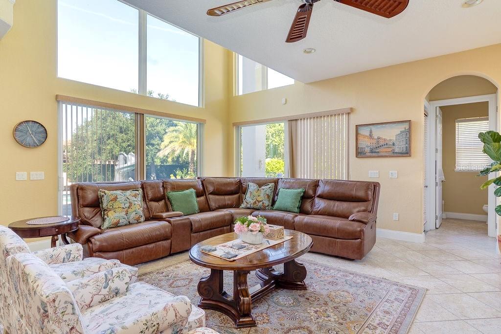 O6346484 Property Photo