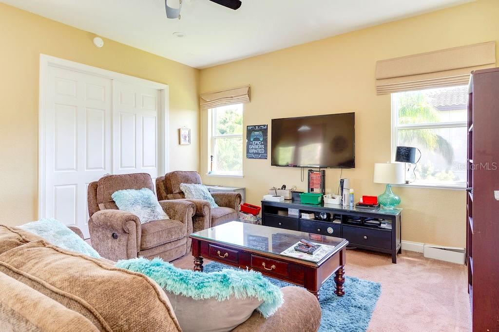 O6346484 Property Photo