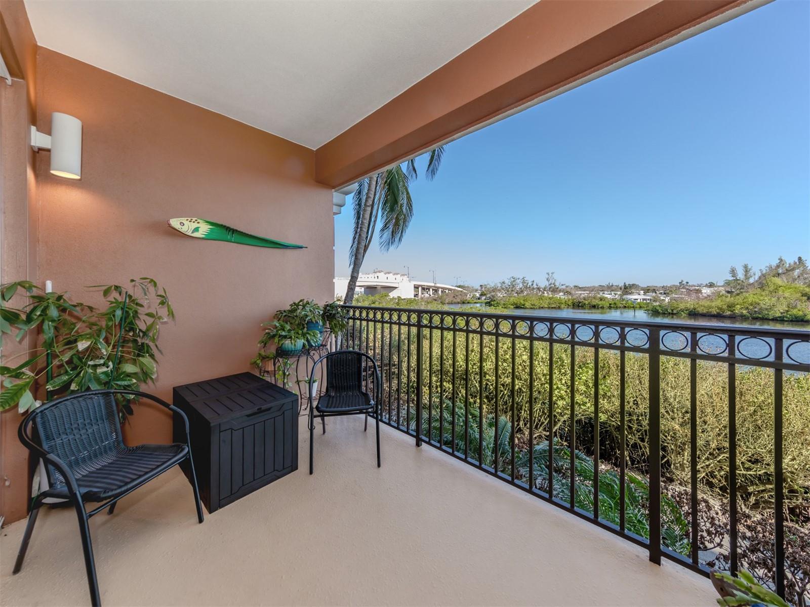 147 TAMPA AVE E #202, VENICE, FL, 34285