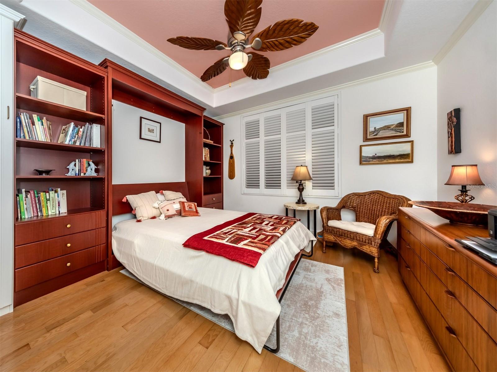 147 TAMPA AVE E #202, VENICE, FL, 34285