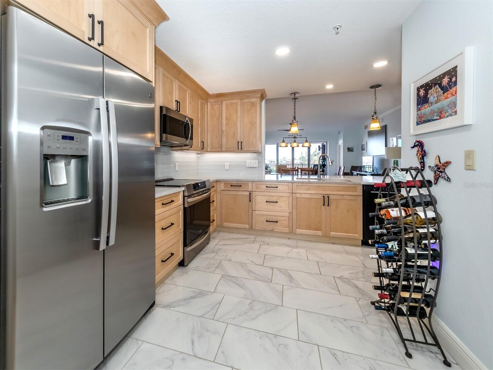 147 TAMPA AVE E #202, VENICE, FL, 34285