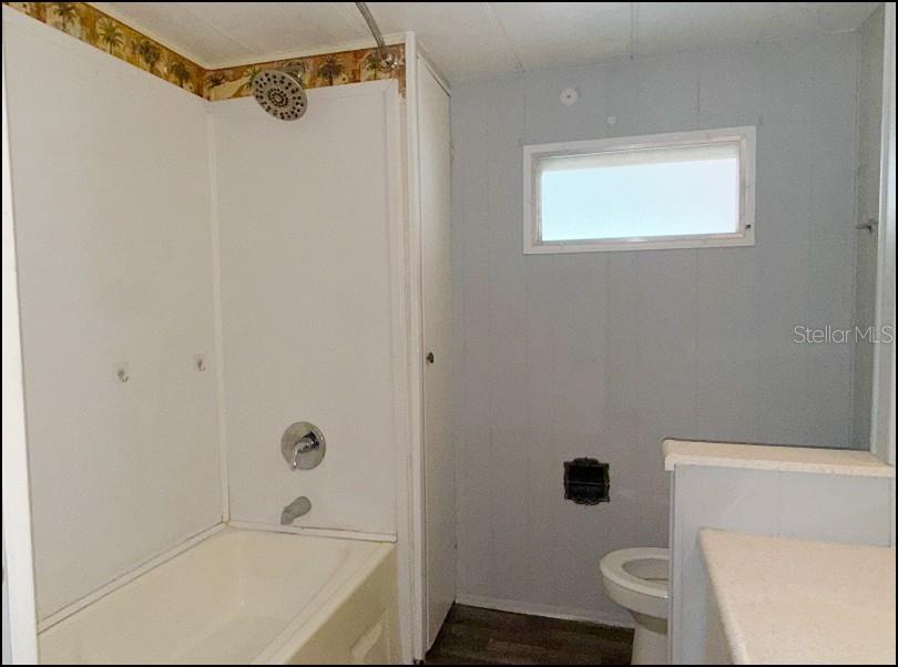 OM710074 Property Photo