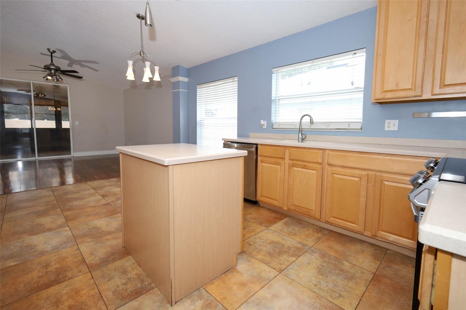 1779 LAUREL BROOK LOOP, CASSELBERRY, FL, 32707