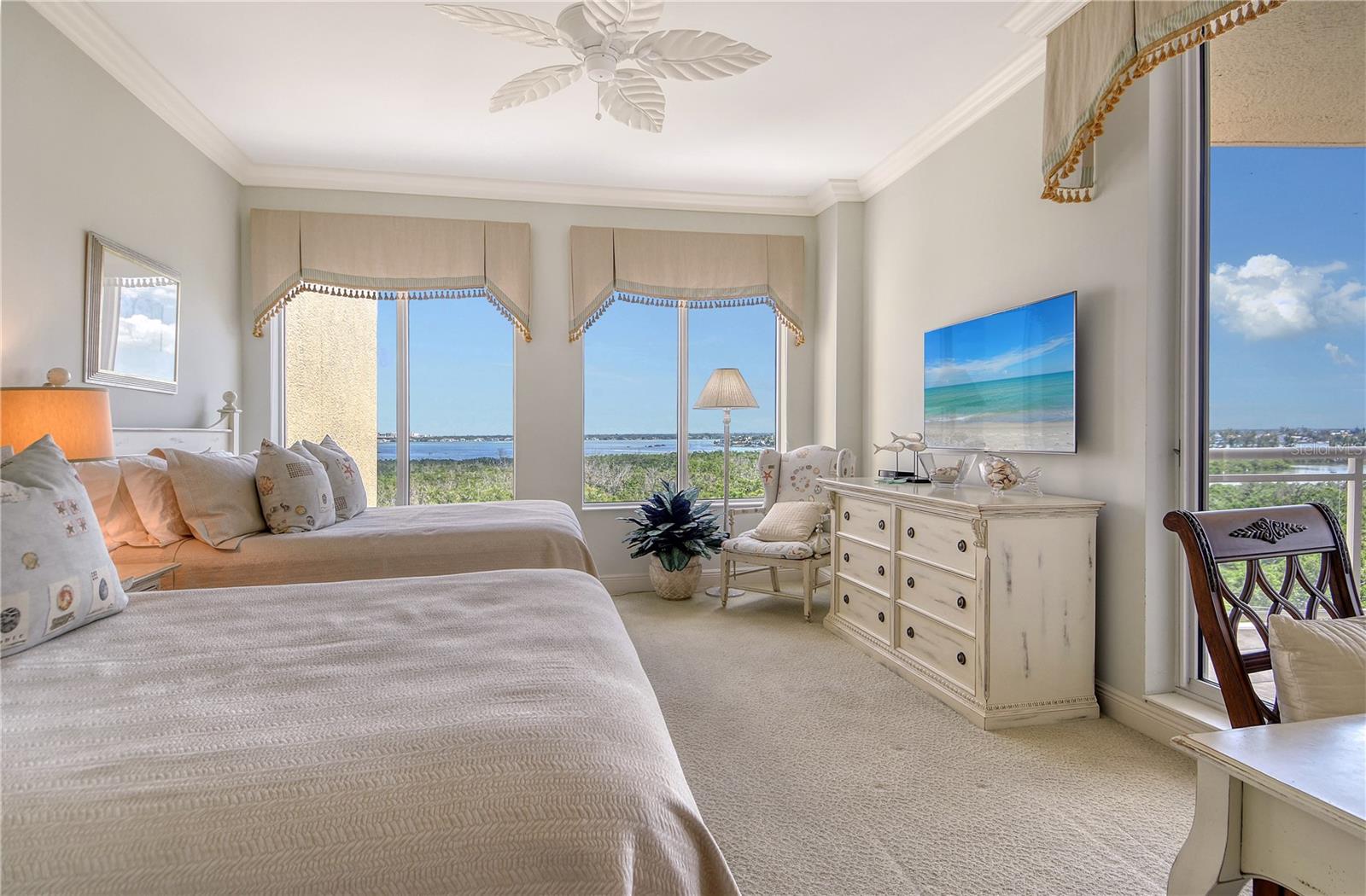 1300 BENJAMIN FRANKLIN DR #709, SARASOTA, FL, 34236