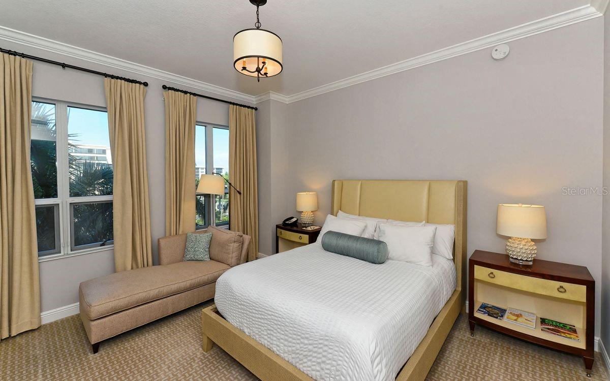 1300 BENJAMIN FRANKLIN DR #709, SARASOTA, FL, 34236