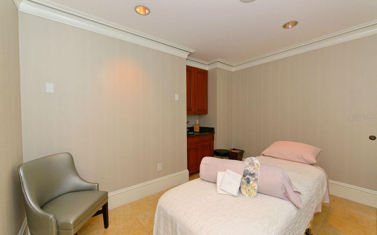 1300 BENJAMIN FRANKLIN DR #709, SARASOTA, FL, 34236