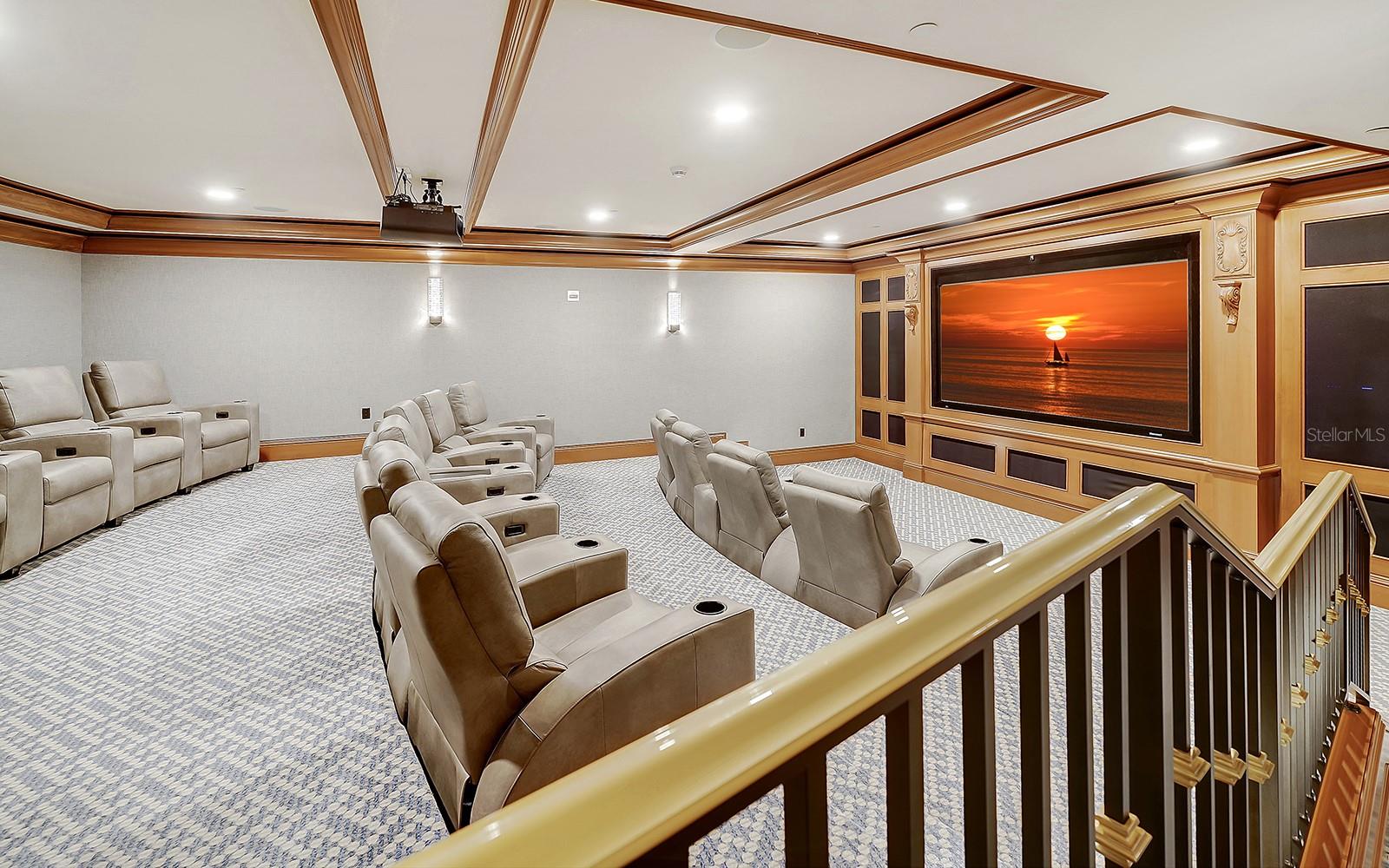 1300 BENJAMIN FRANKLIN DR #709, SARASOTA, FL, 34236