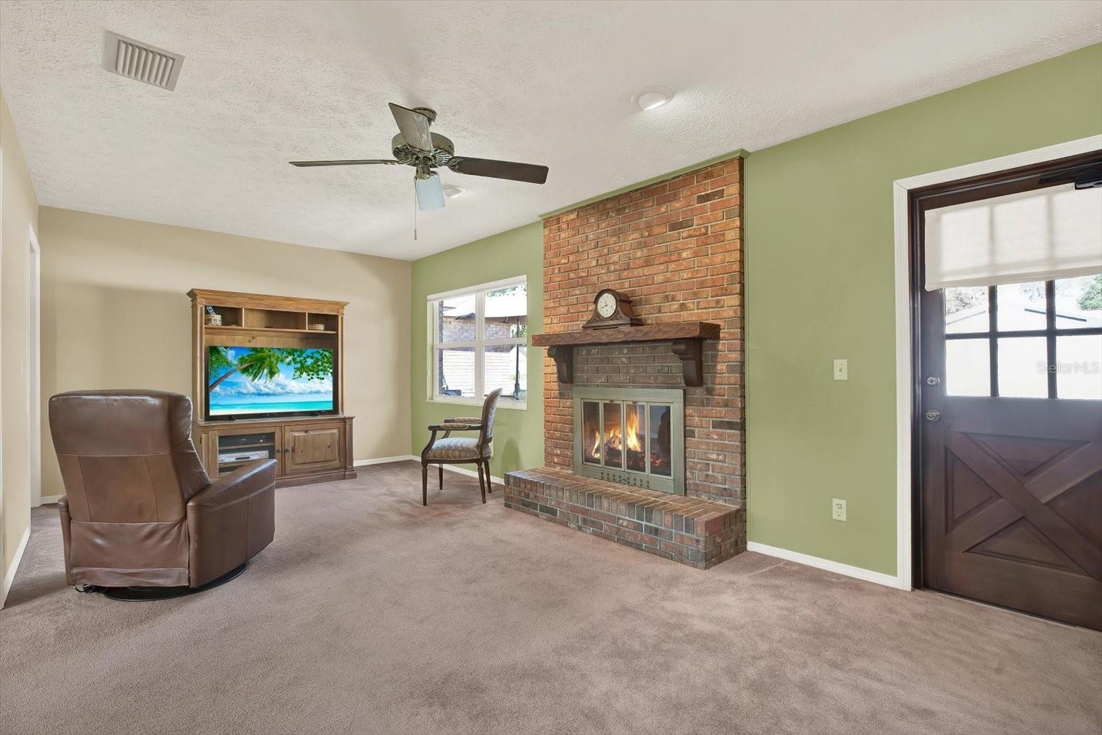 610 S SYLVAN DR, BRANDON, FL, 33510