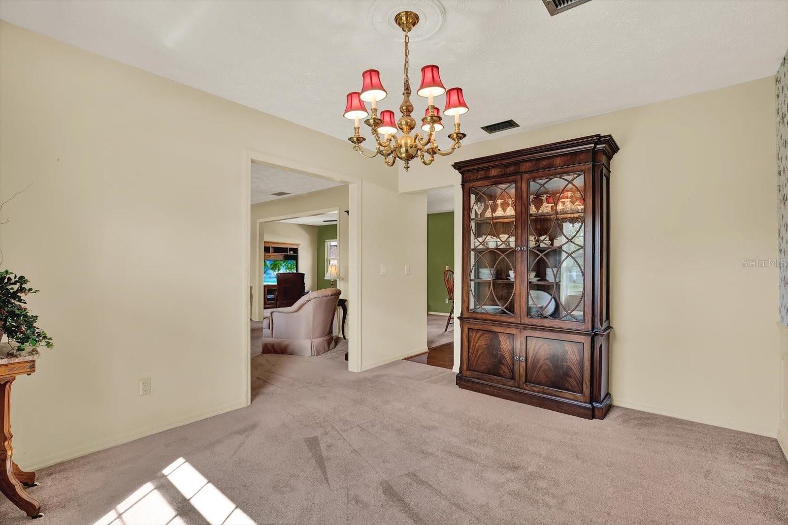 610 S SYLVAN DR, BRANDON, FL, 33510