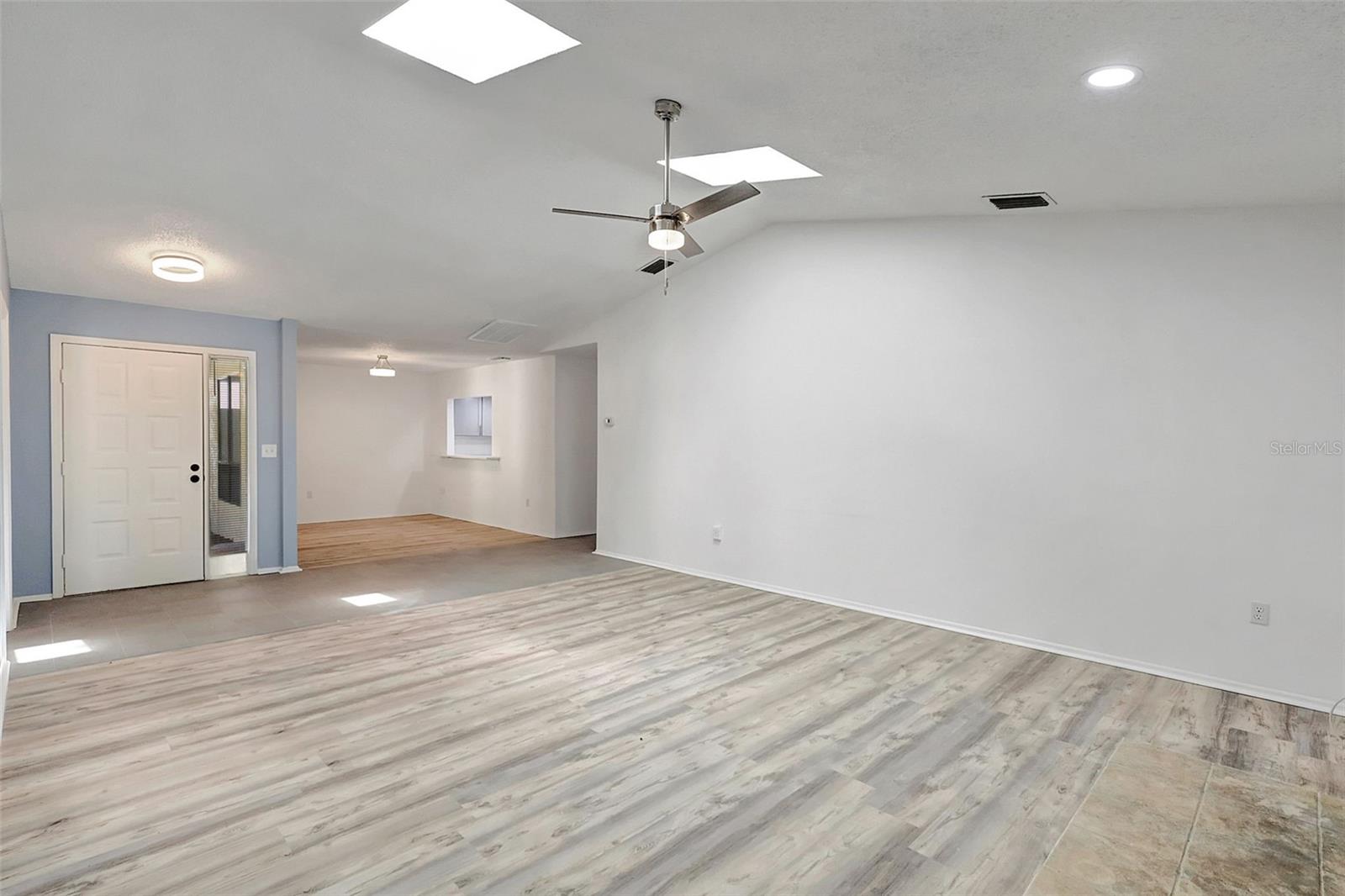 107 PARKSIDE COLONY DR, TARPON SPRINGS, FL, 34689