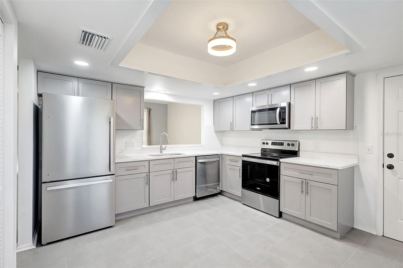 107 PARKSIDE COLONY DR, TARPON SPRINGS, FL, 34689