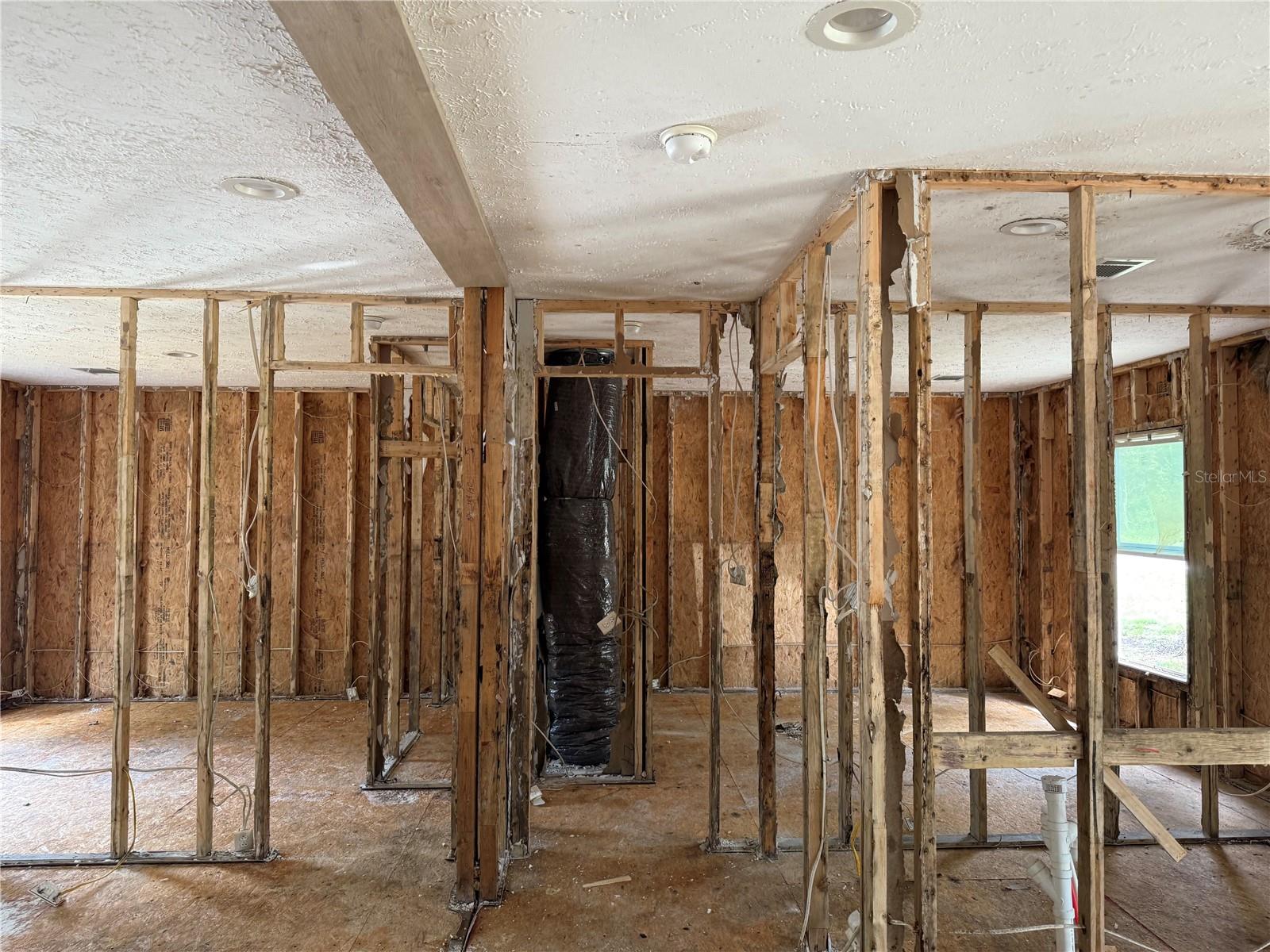 L4956042 Property Photo