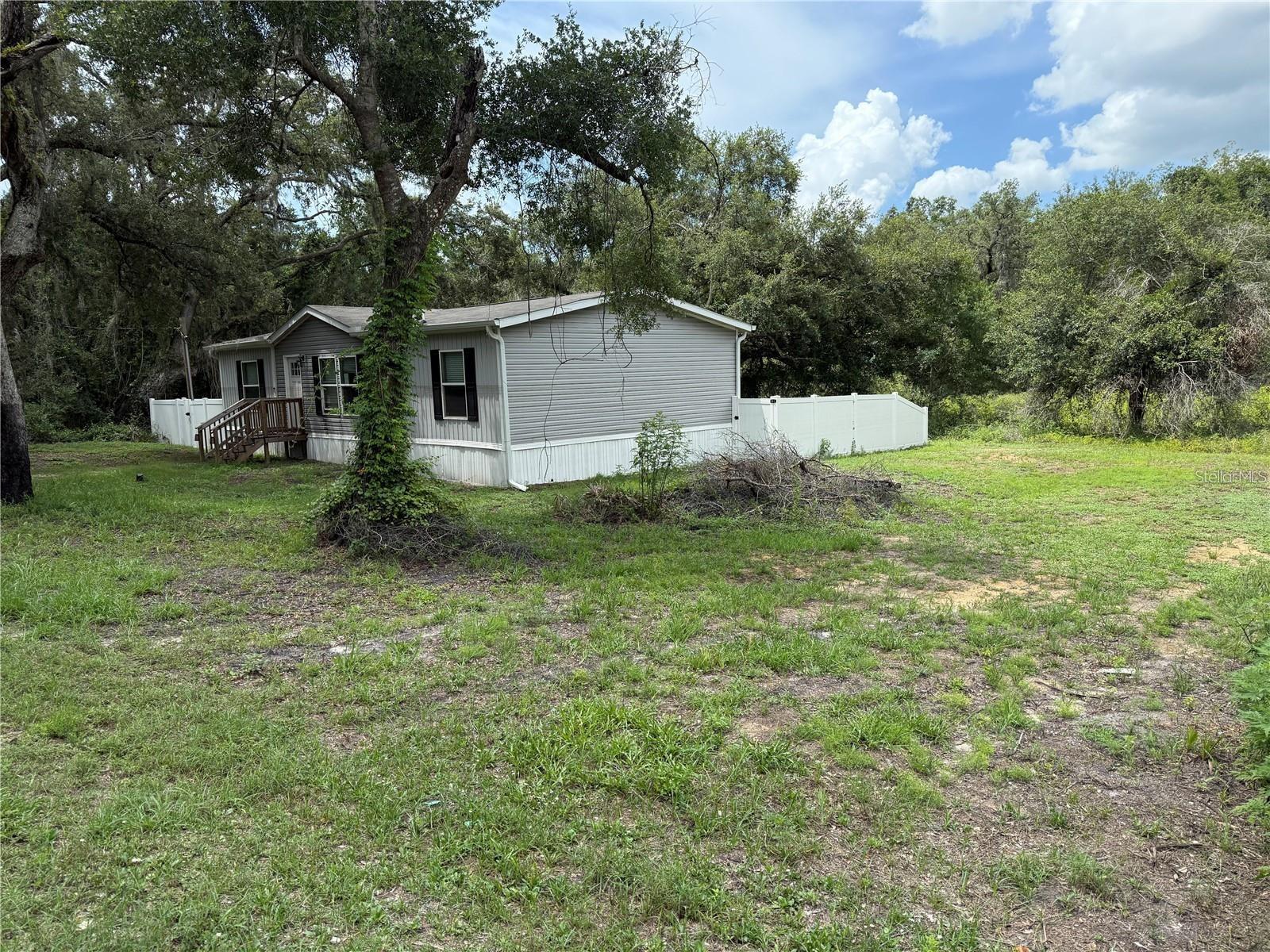 L4956042 Property Photo