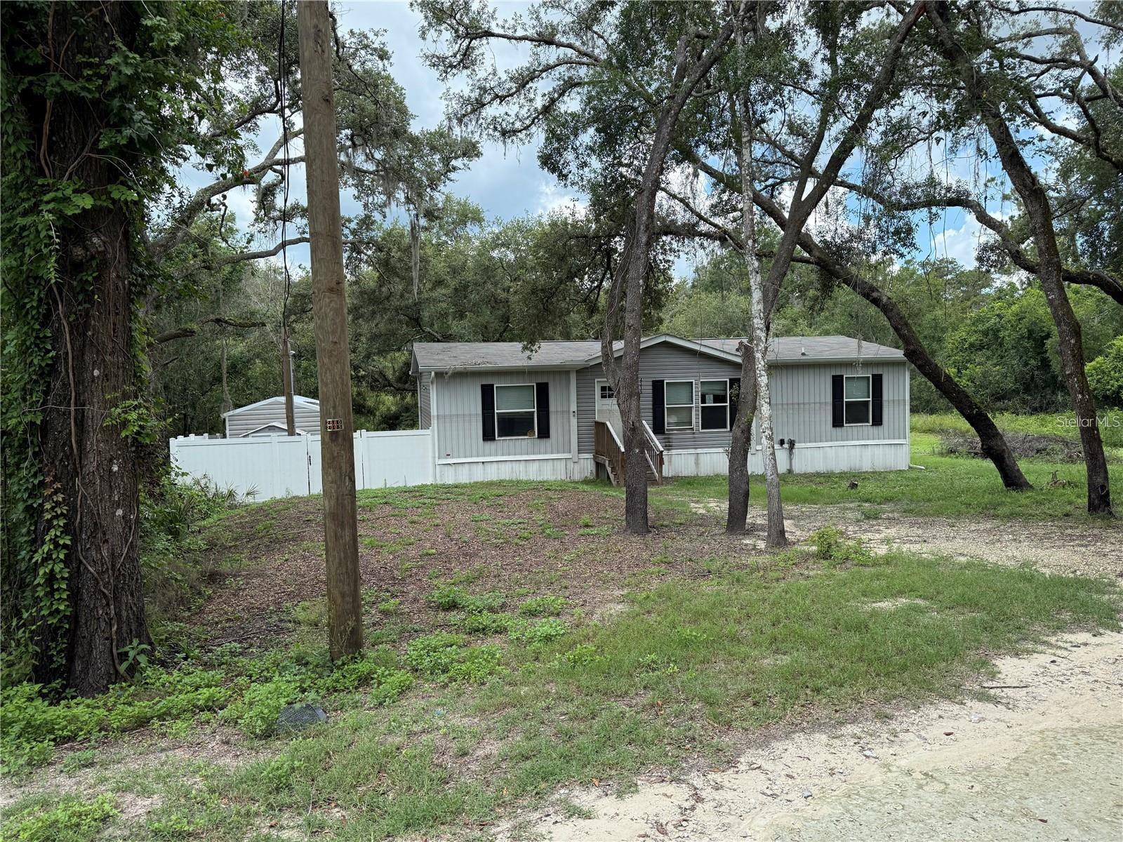 L4956042 Property Photo