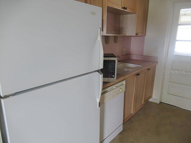 TB8430417 Property Photo