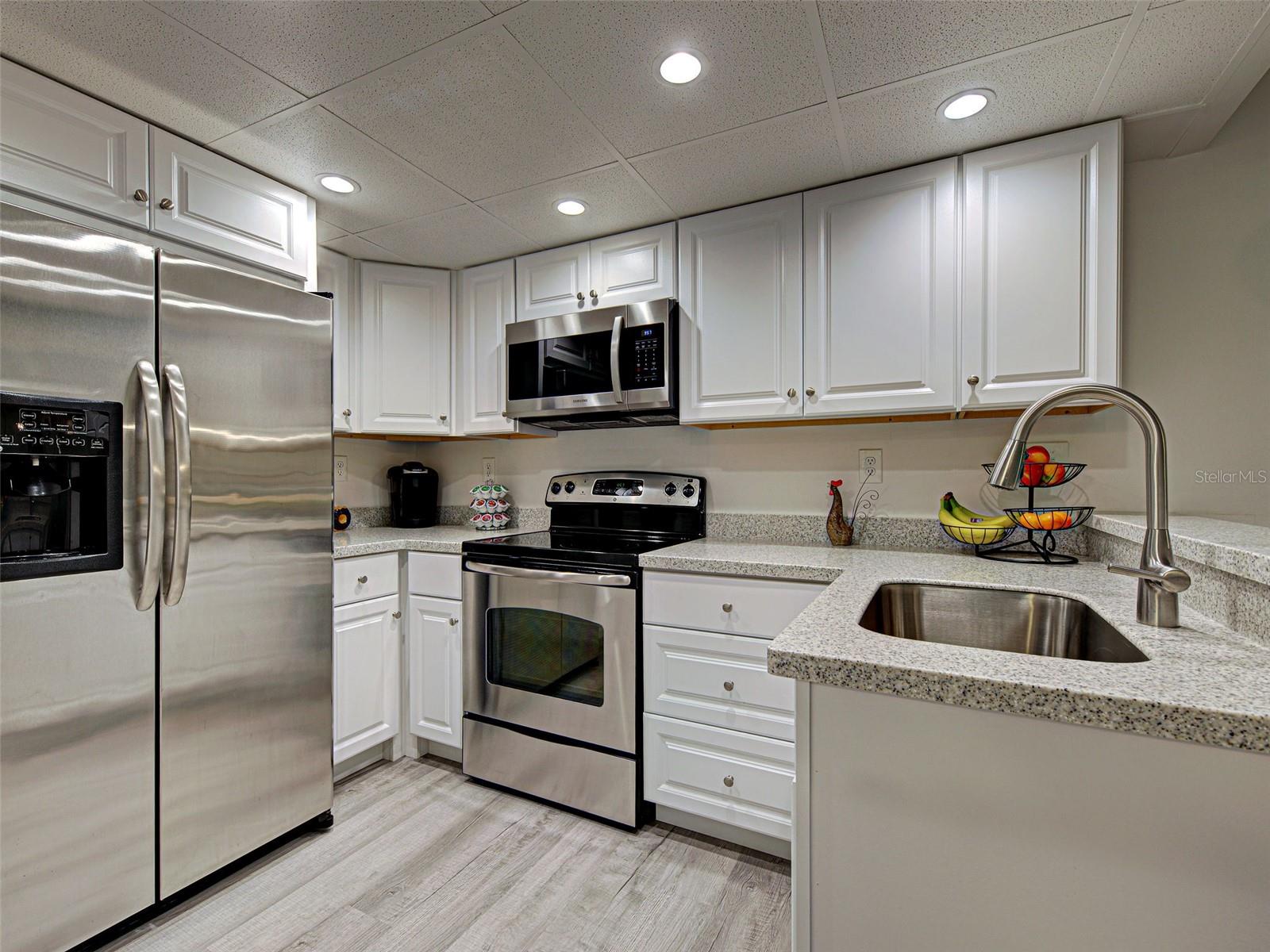 N6140638 Property Photo