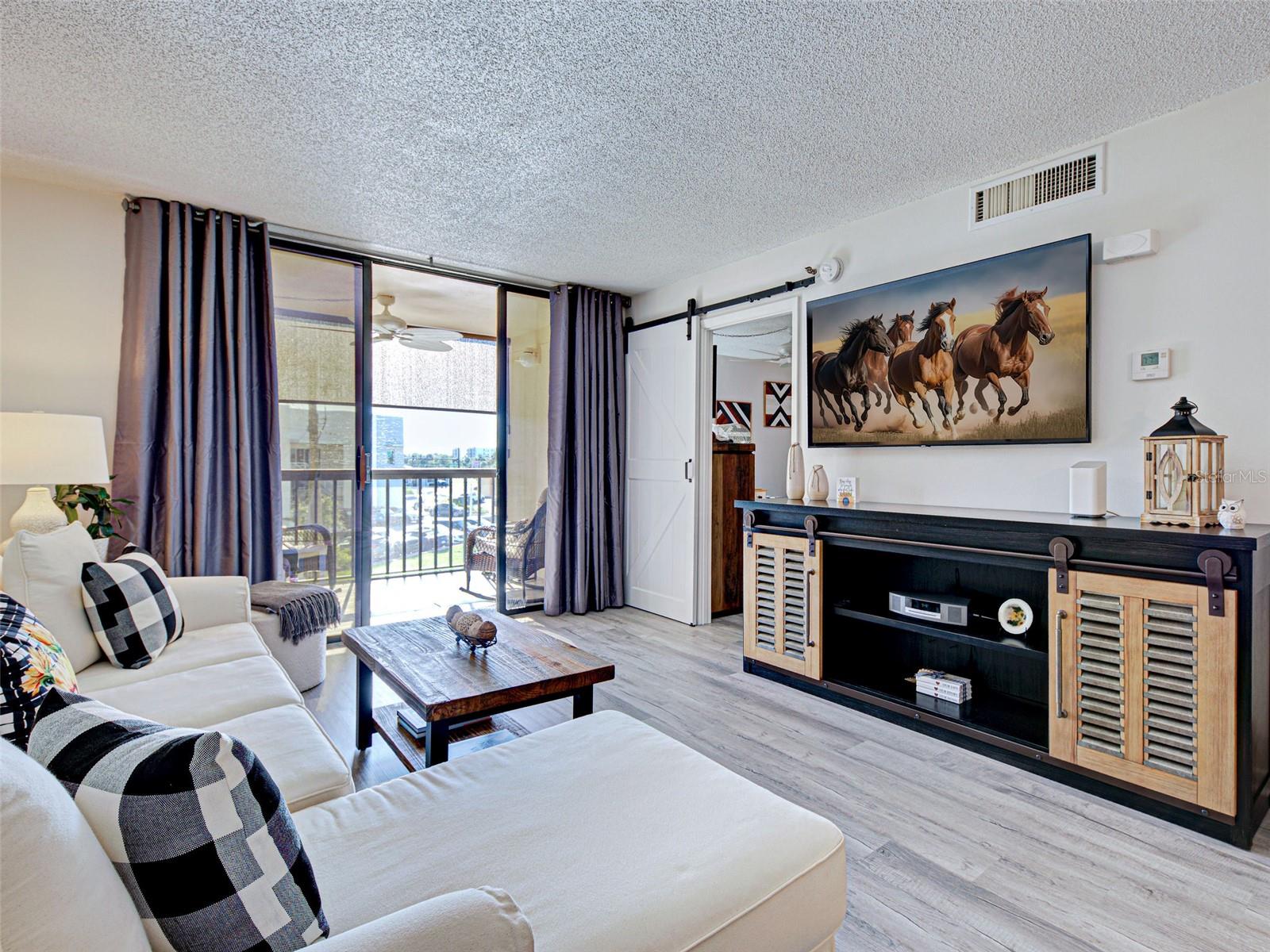 N6140638 Property Photo