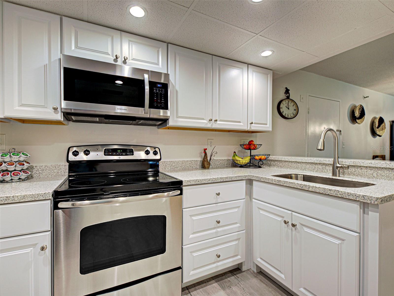 N6140638 Property Photo