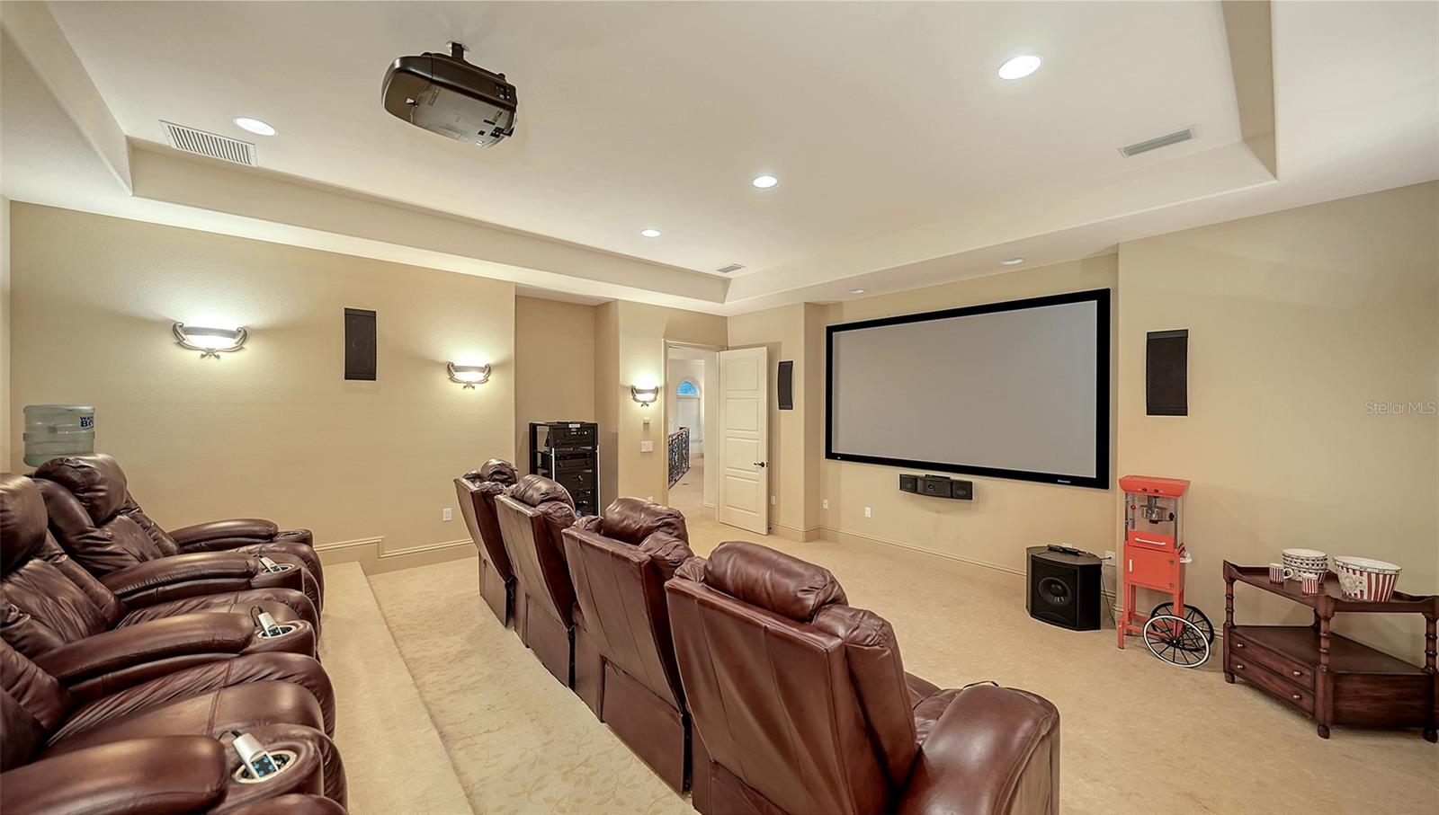 A4665937 Property Photo