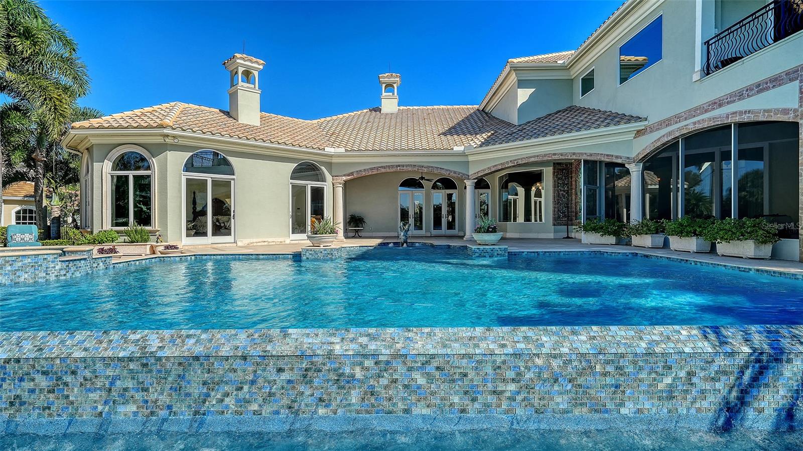 A4665937 Property Photo