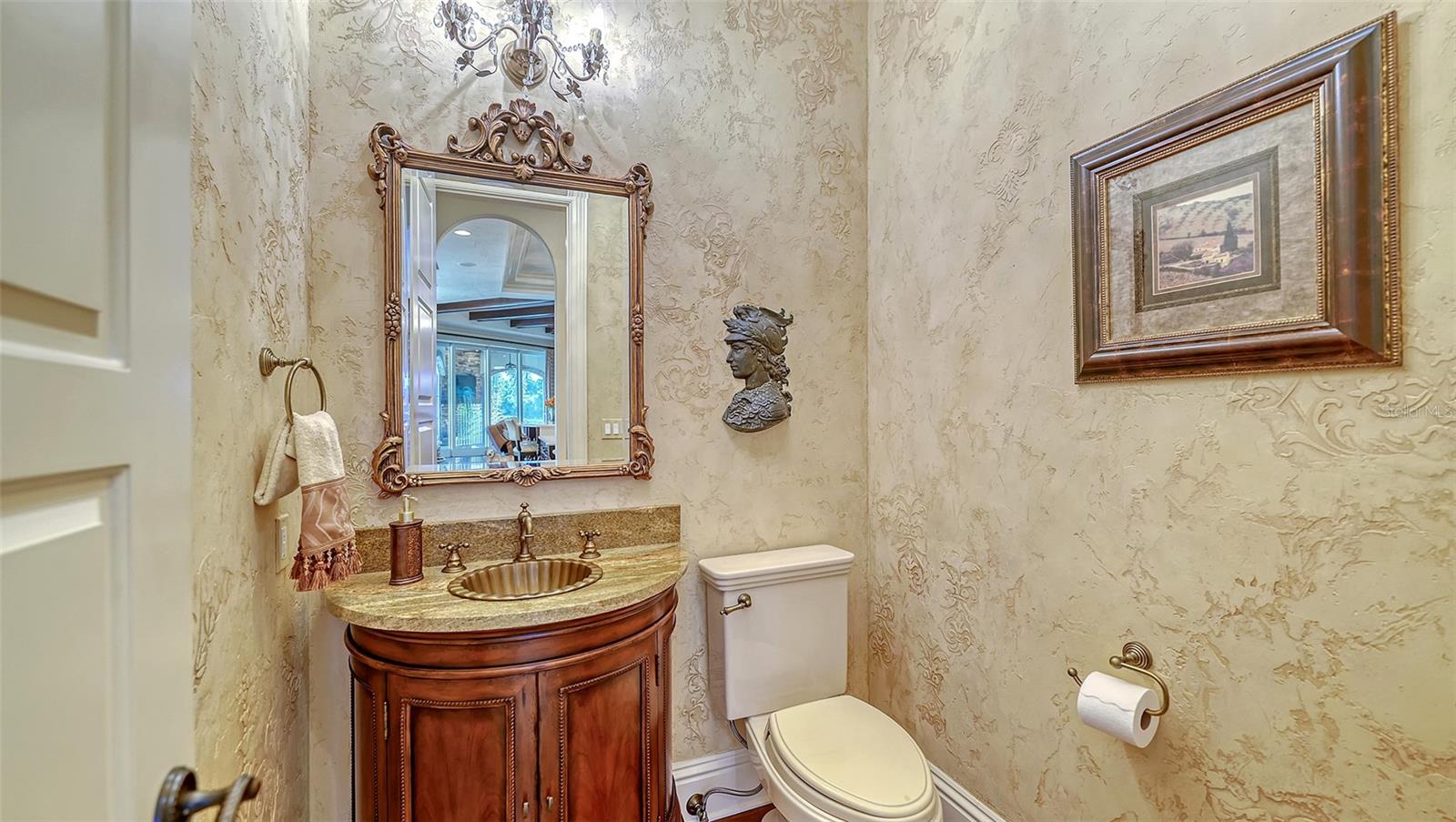 A4665937 Property Photo