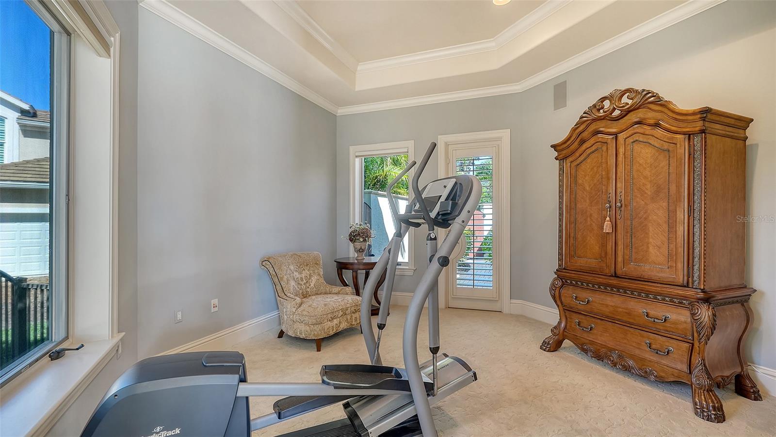 A4665937 Property Photo