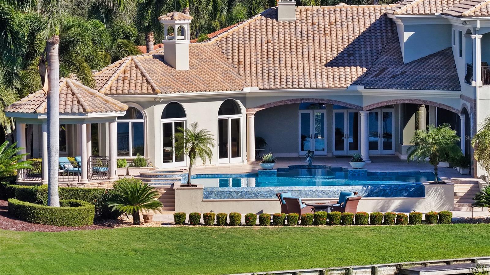 A4665937 Property Photo