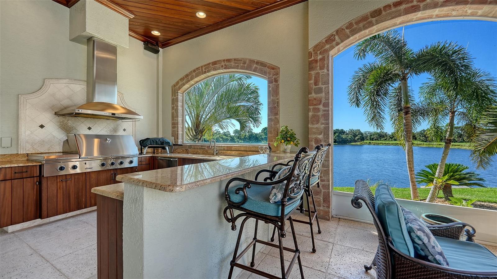 A4665937 Property Photo