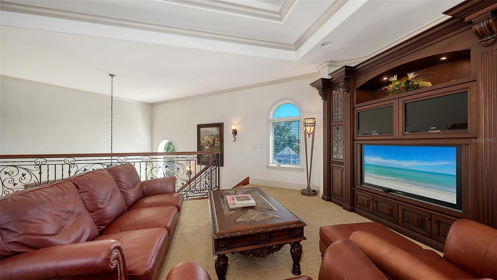 A4665937 Property Photo