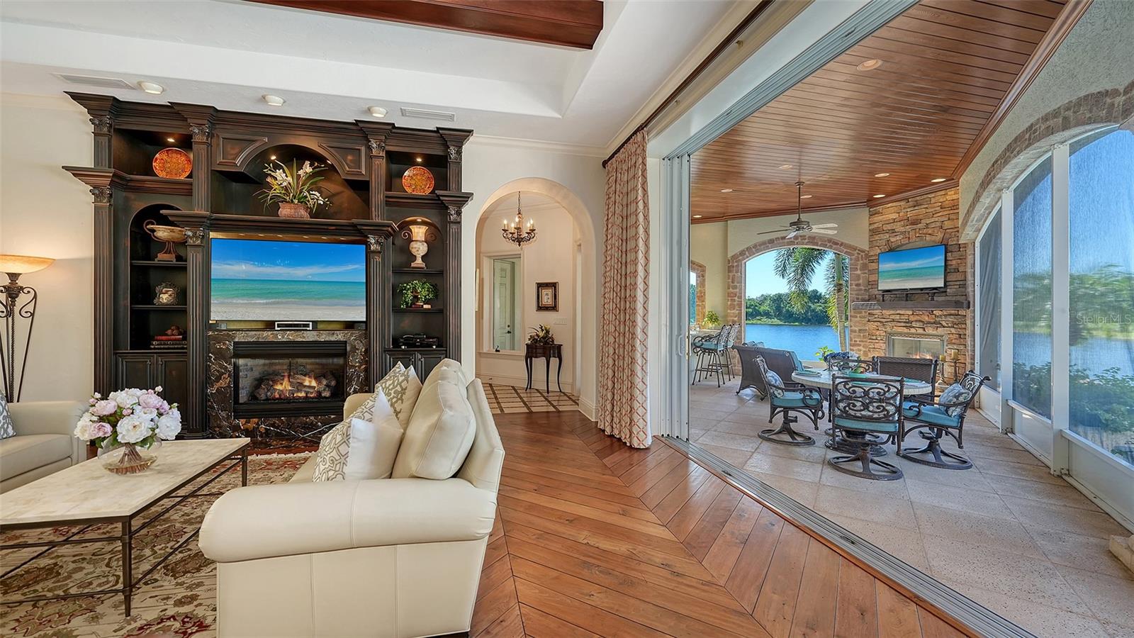 A4665937 Property Photo