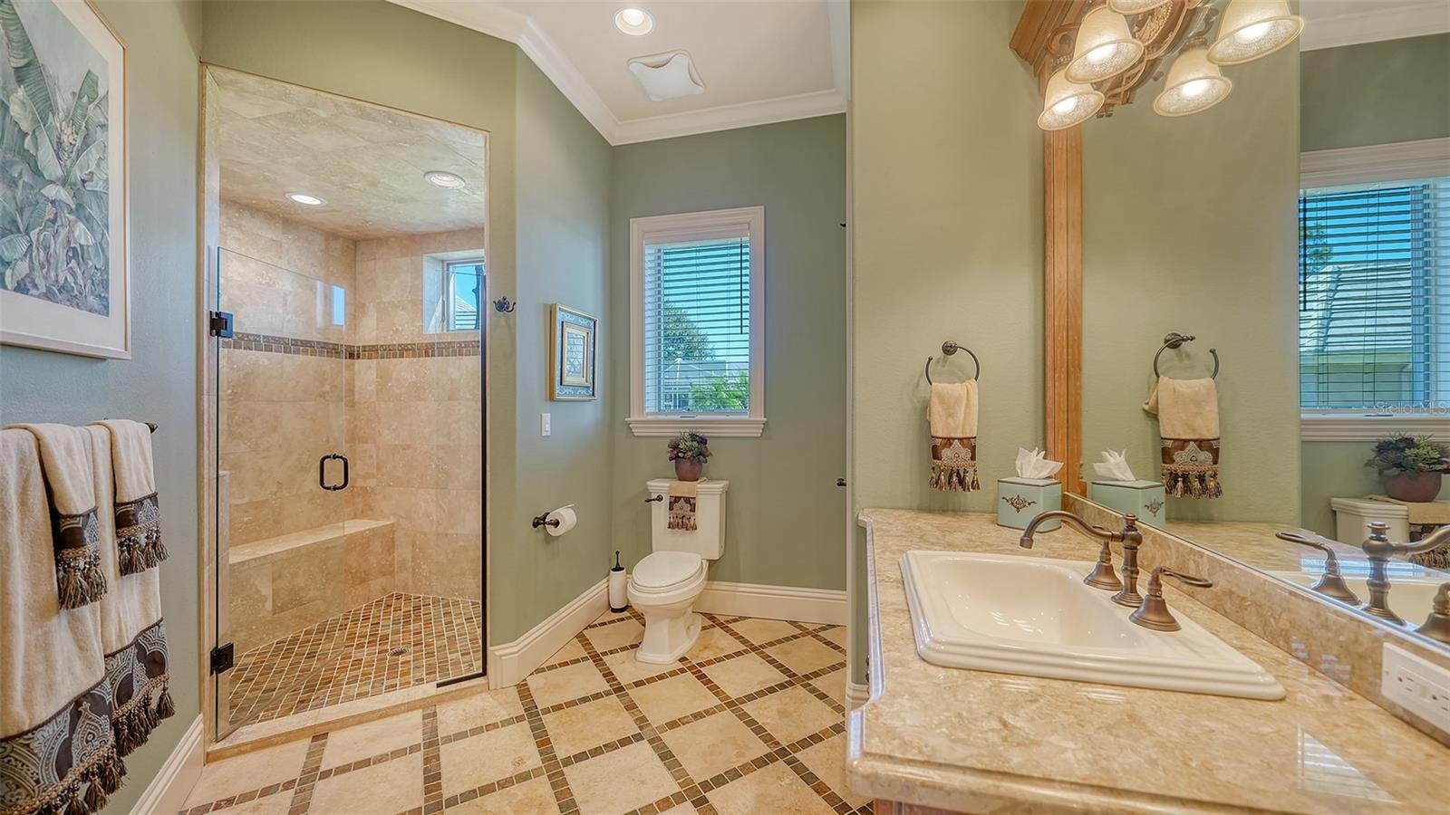 A4665937 Property Photo