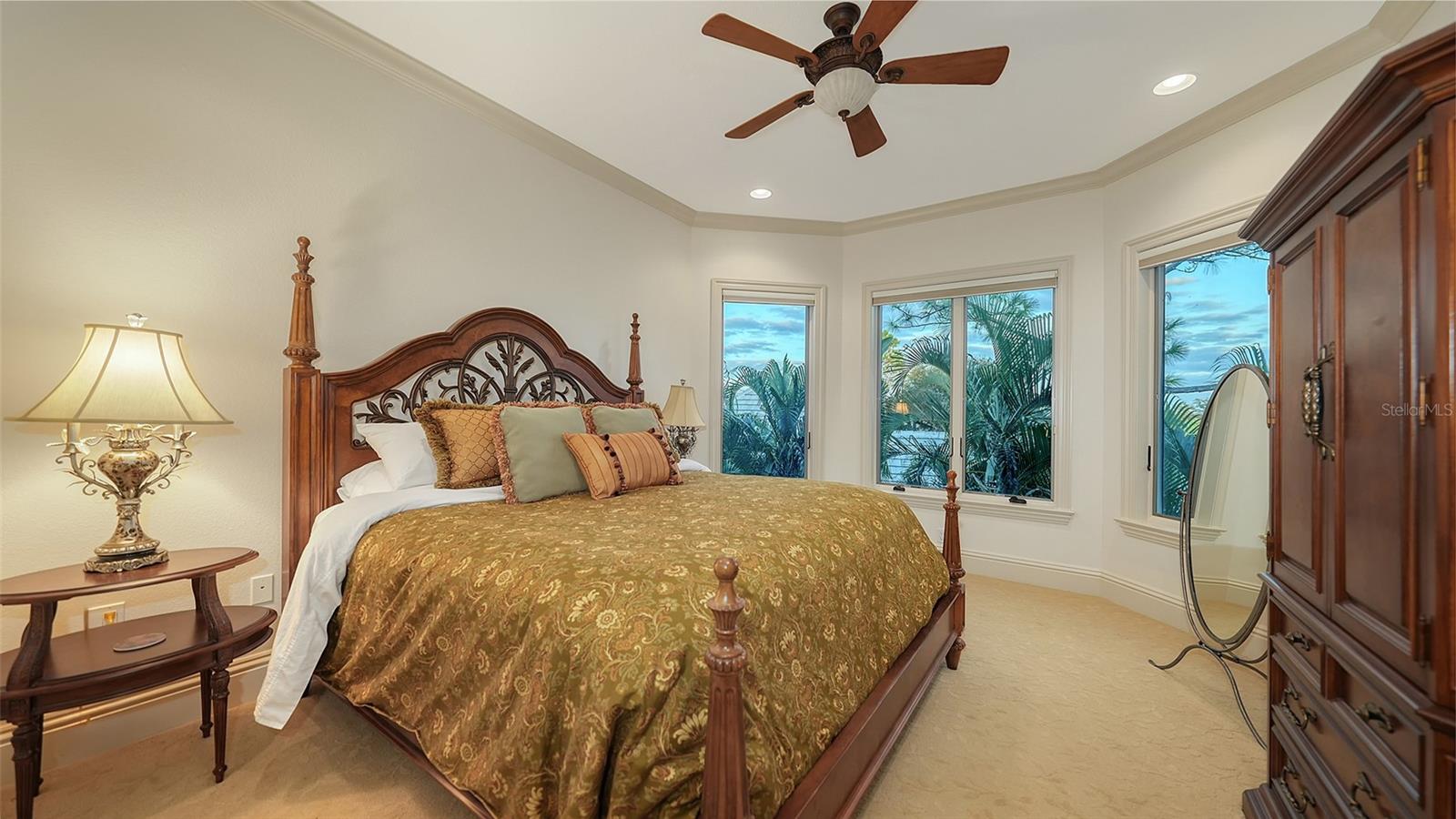 A4665937 Property Photo