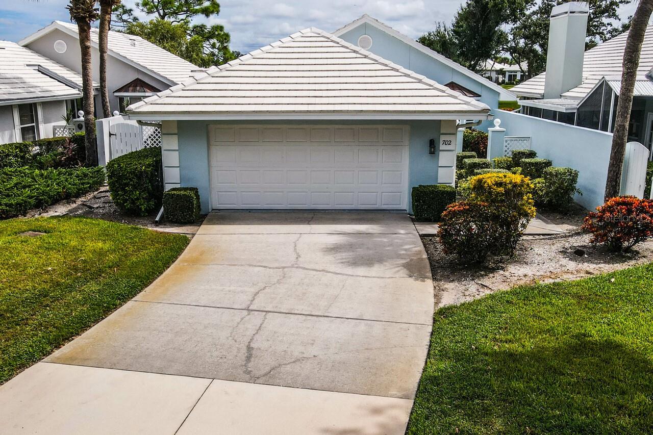 702 BRIGHTSIDE CRESCENT DR, VENICE, FL, 34293