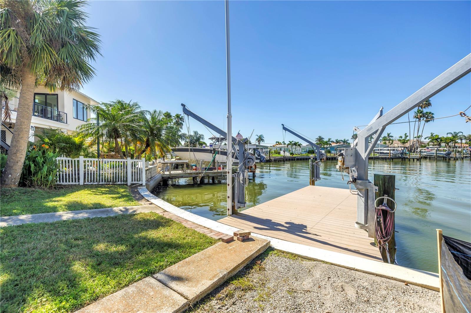 17601 STERLING TER, REDINGTON SHORES, FL, 33708