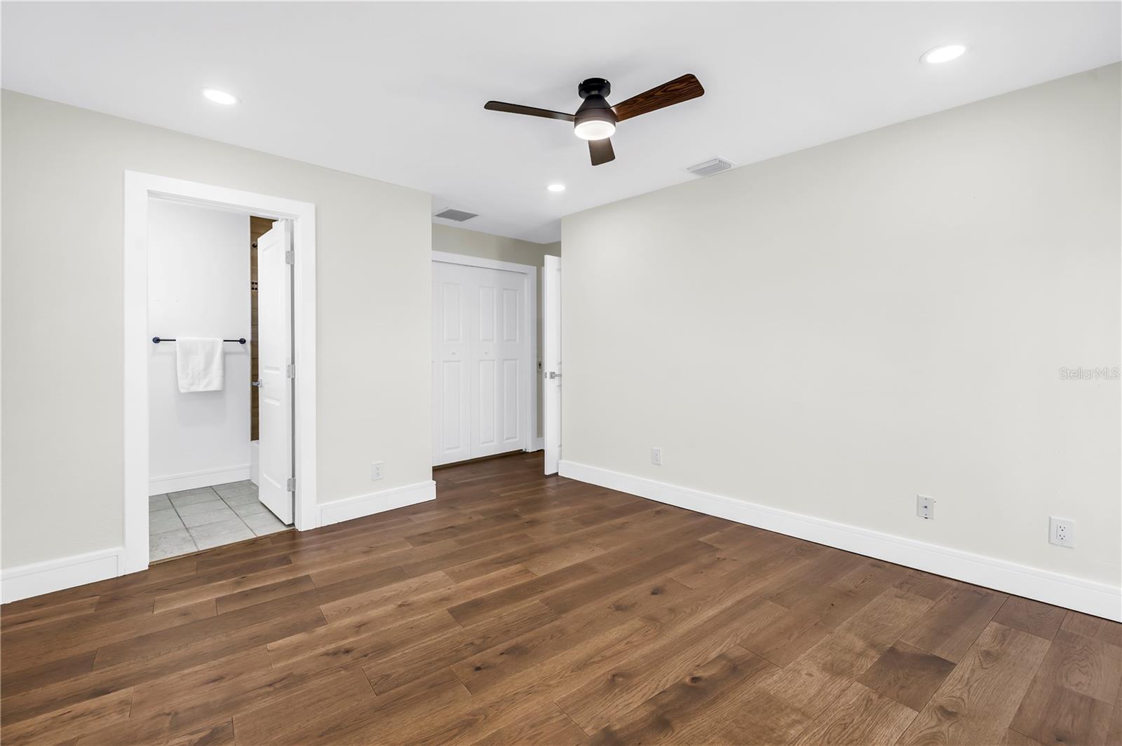 17601 STERLING TER, REDINGTON SHORES, FL, 33708