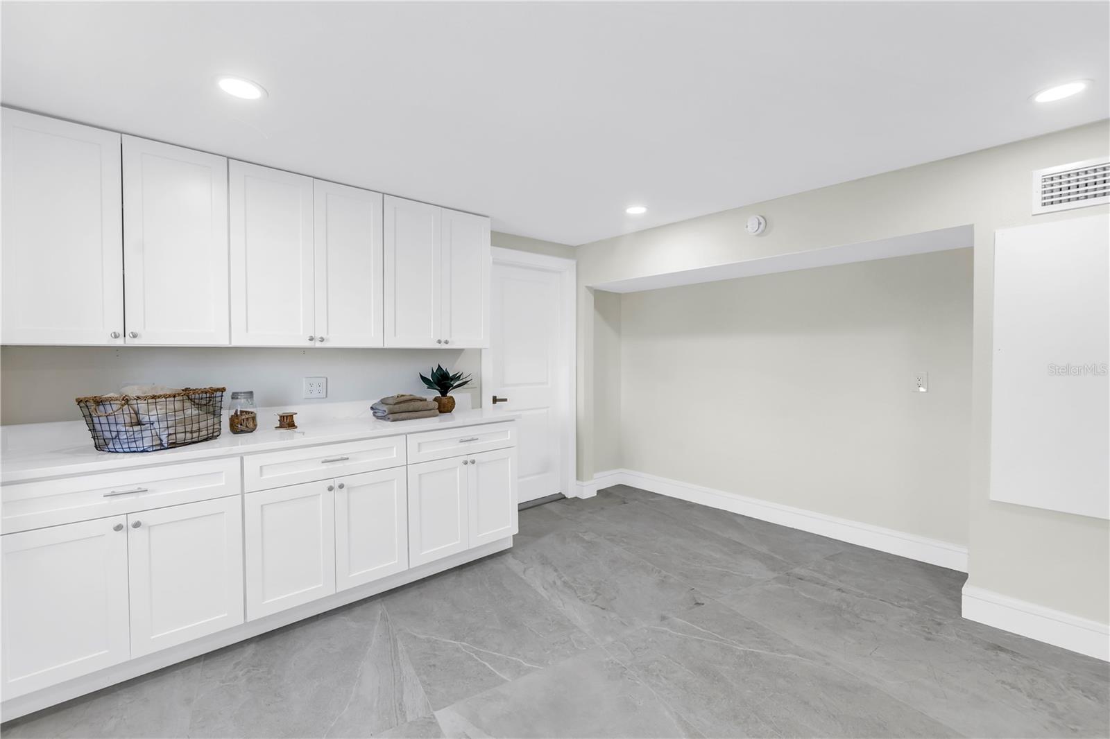 17601 STERLING TER, REDINGTON SHORES, FL, 33708