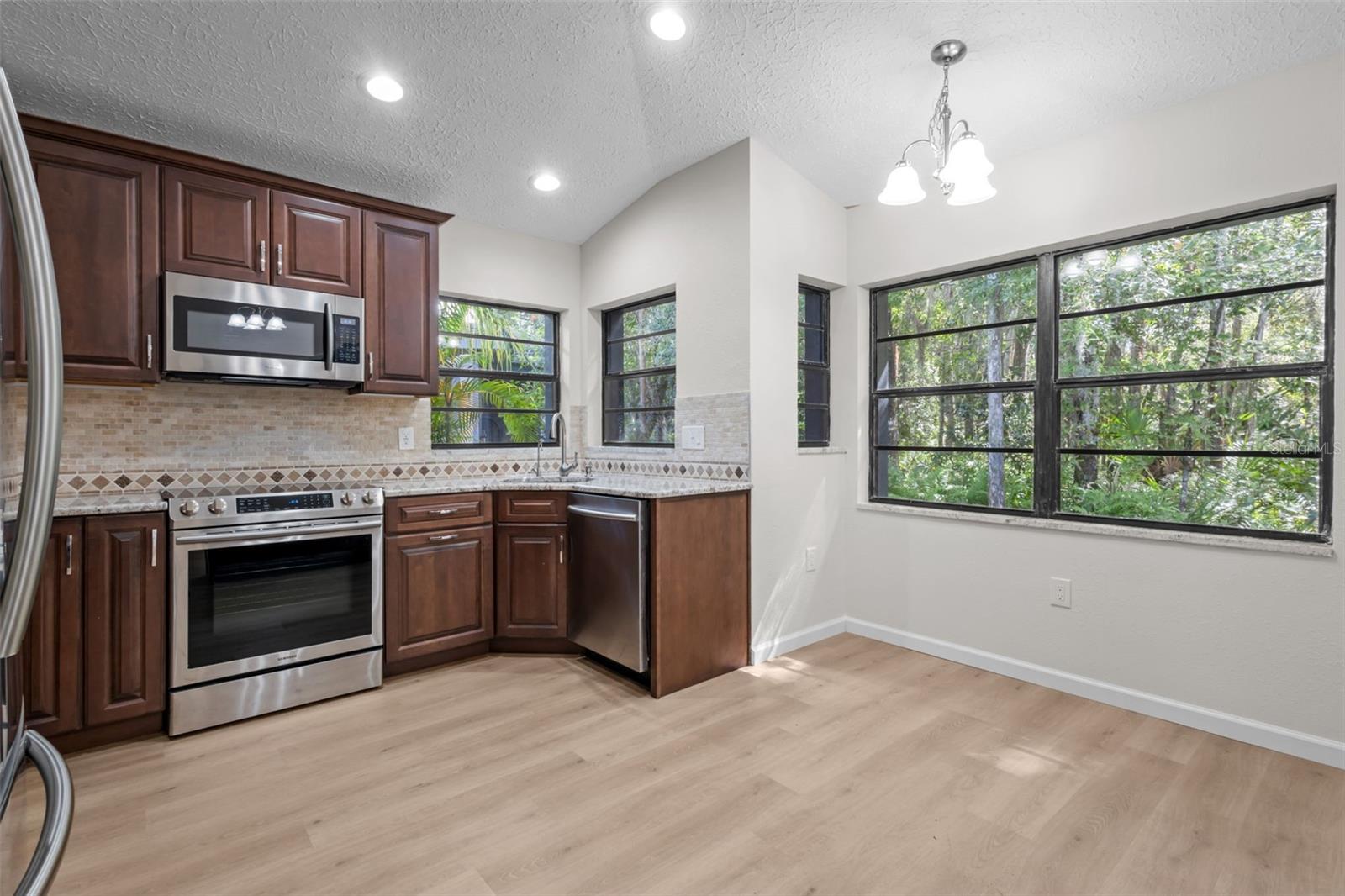 887 LUCAS LN, OLDSMAR, FL, 34677