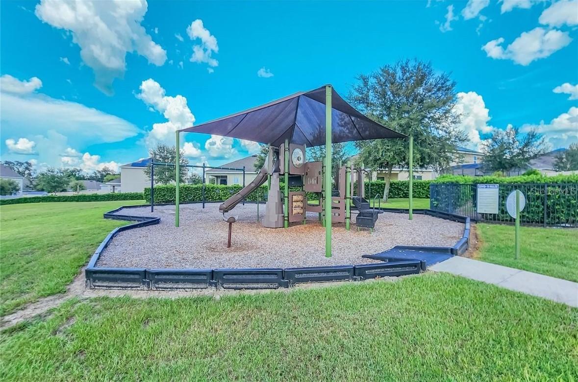 9394 OGLETHORPE DR, GROVELAND, FL, 34736