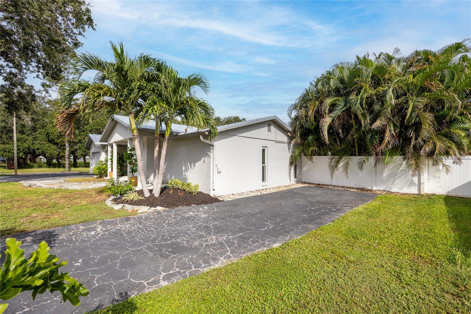 4085 42ND AVE S, ST PETERSBURG, FL, 33711