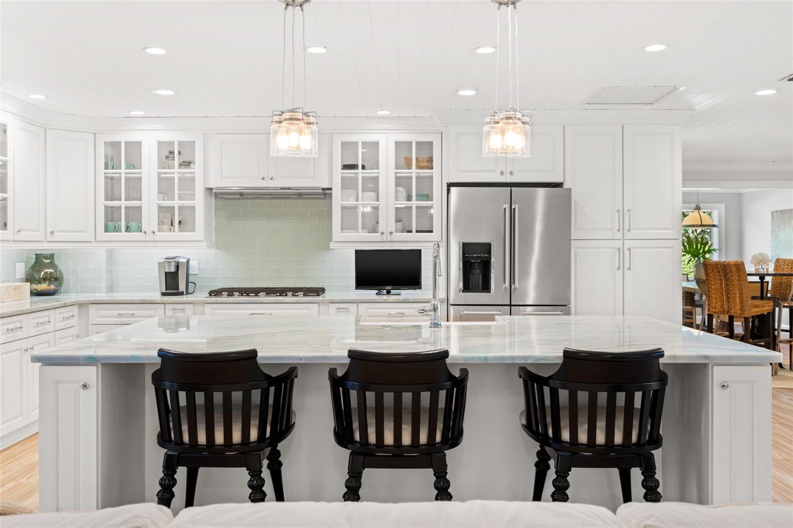 4085 42ND AVE S, ST PETERSBURG, FL, 33711