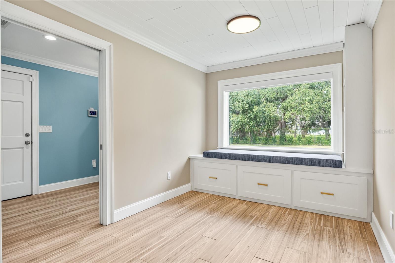 4085 42ND AVE S, ST PETERSBURG, FL, 33711