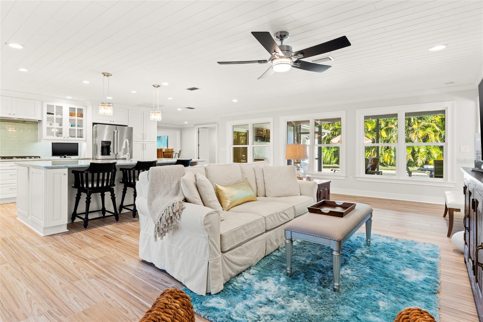 4085 42ND AVE S, ST PETERSBURG, FL, 33711