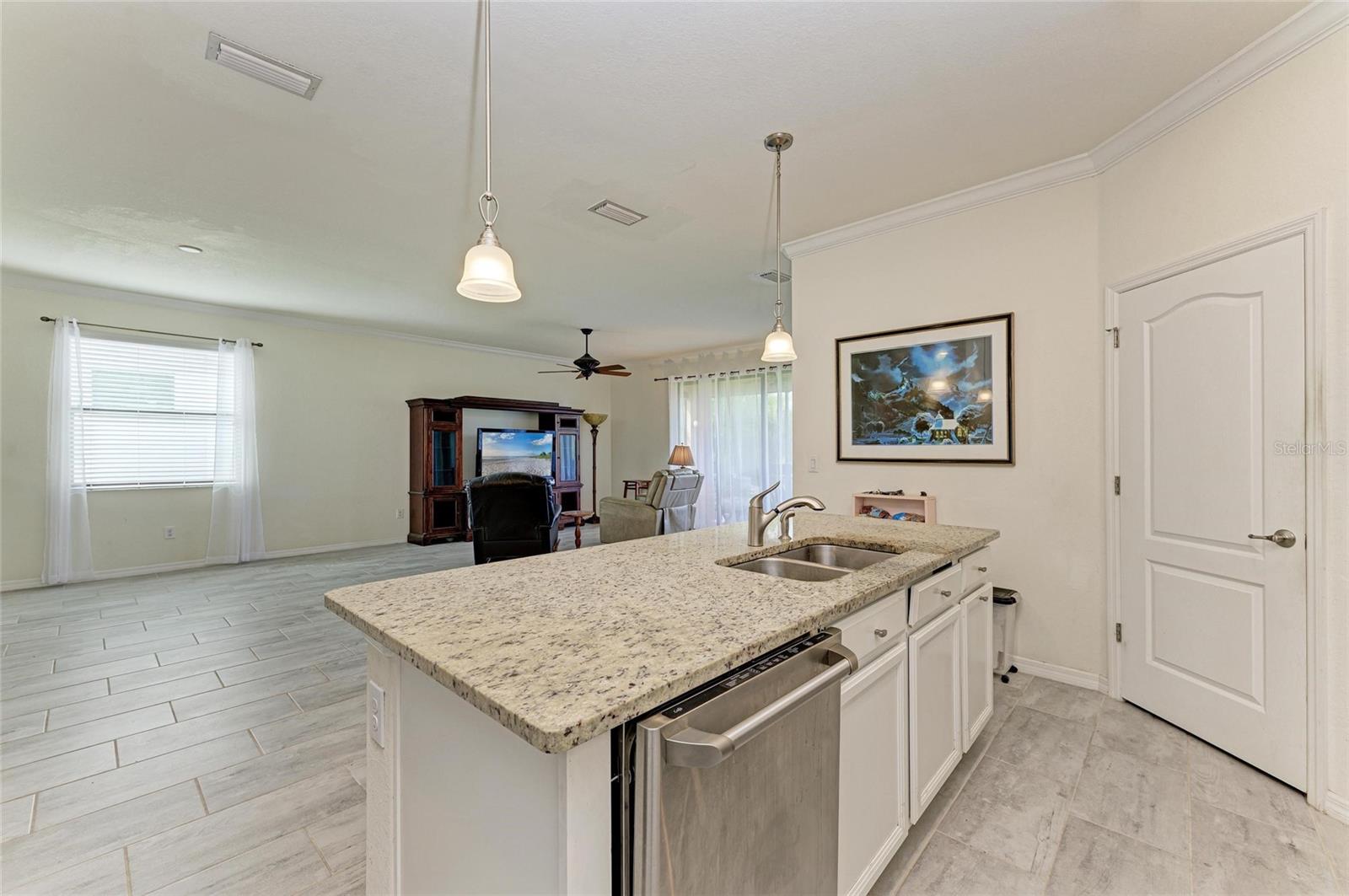 10221 LOCH LOMOND DR, BRADENTON, FL, 34211