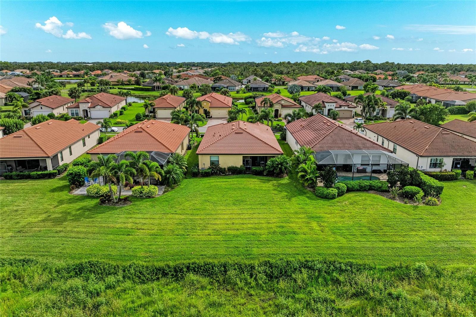 10221 LOCH LOMOND DR, BRADENTON, FL, 34211