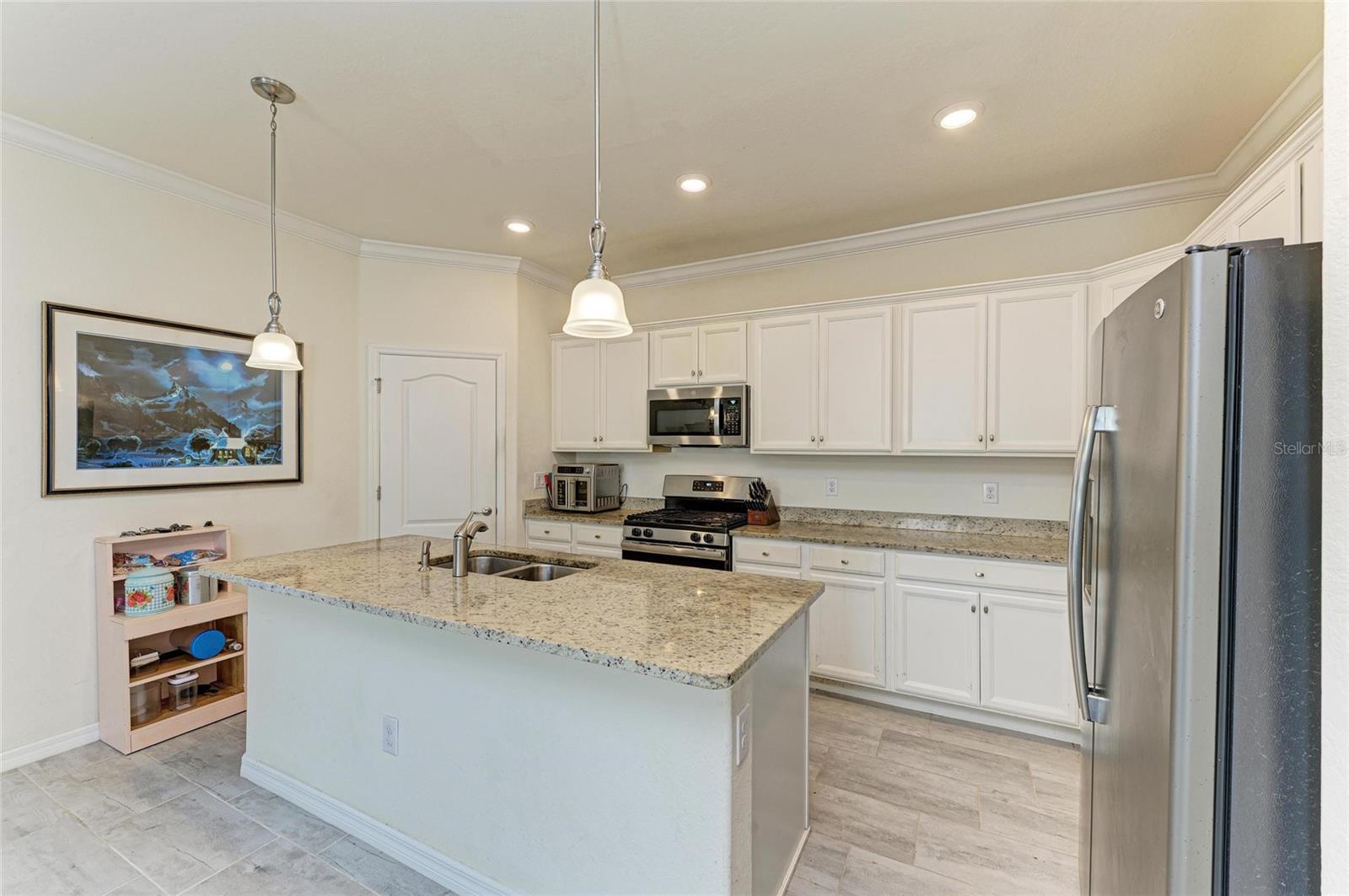 10221 LOCH LOMOND DR, BRADENTON, FL, 34211