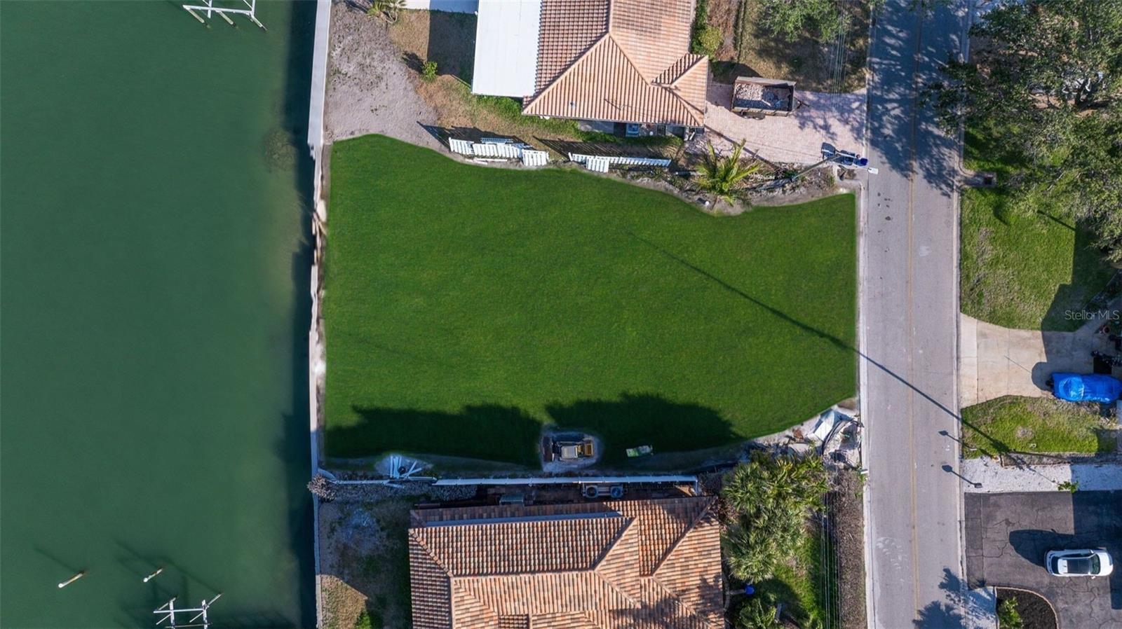 TB8430544 Property Photo