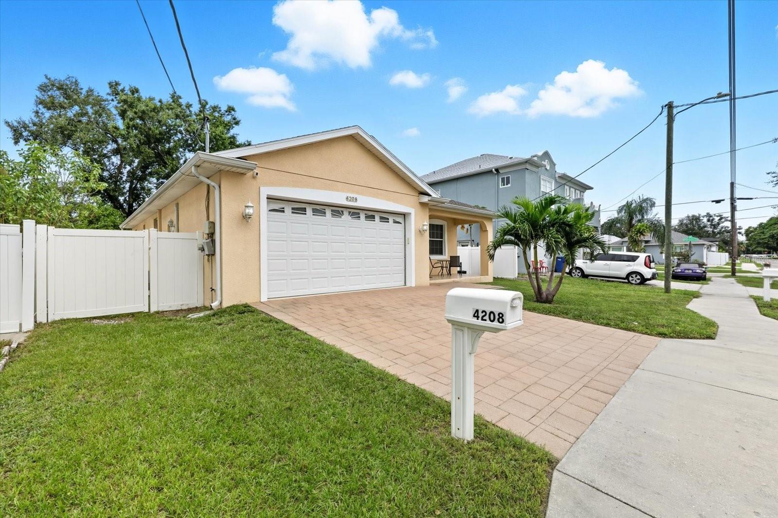 4208 N HOWARD AVE, TAMPA, FL, 33607