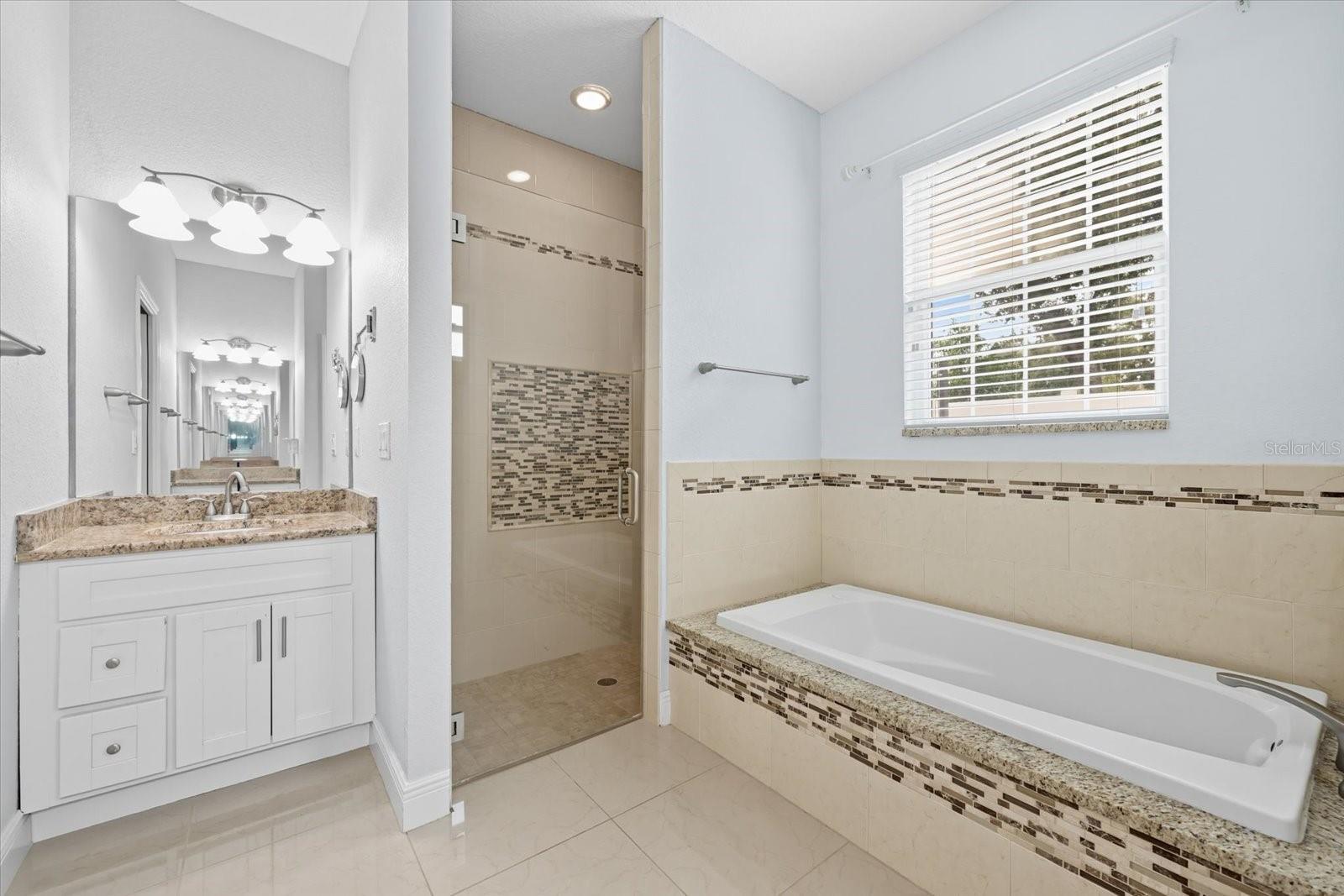 4208 N HOWARD AVE, TAMPA, FL, 33607