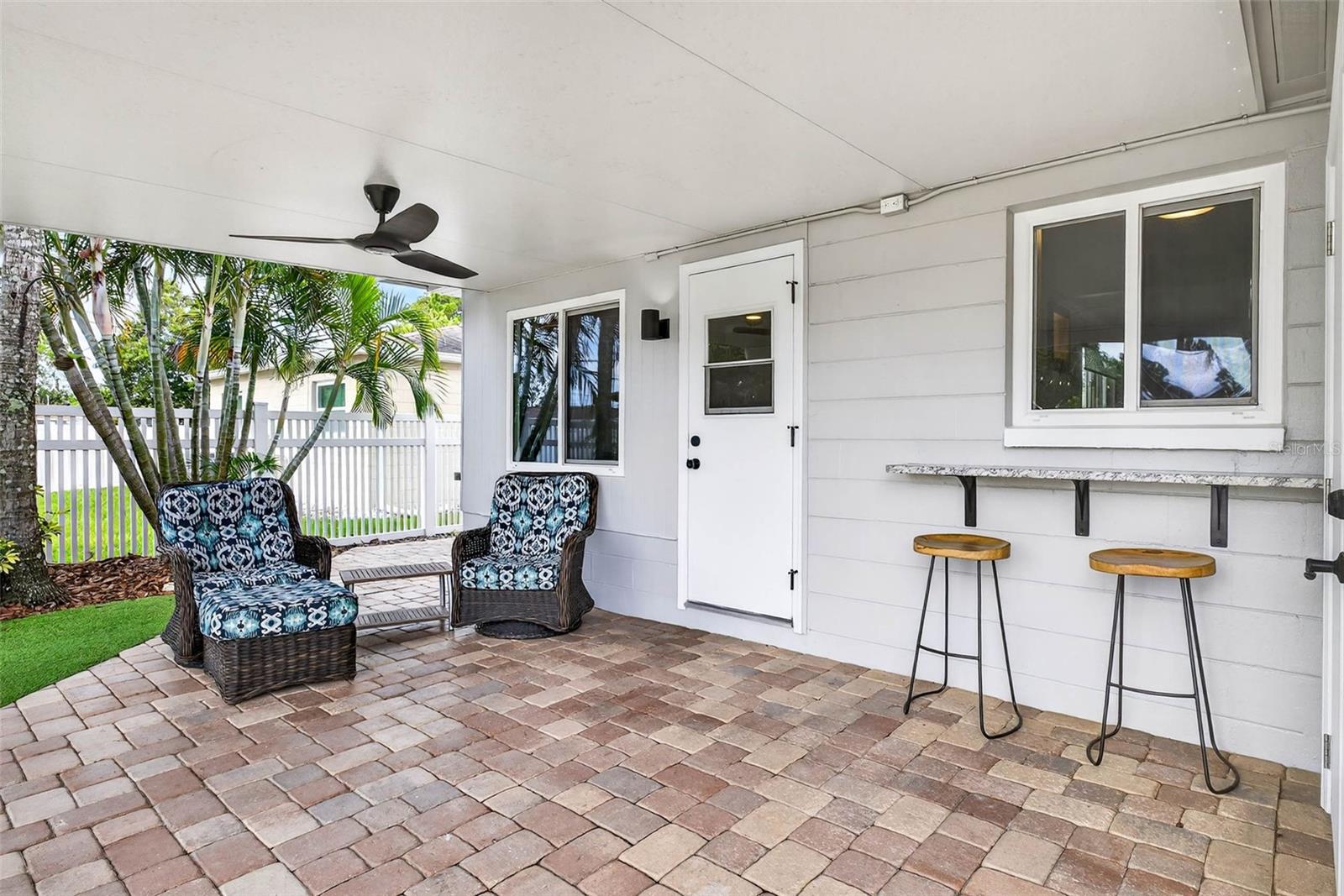 5519 COMMONWEALTH AVE N, ST PETERSBURG, FL, 33703