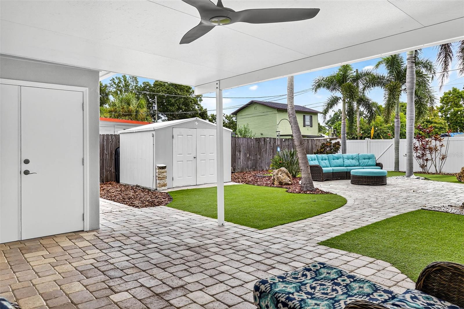 5519 COMMONWEALTH AVE N, ST PETERSBURG, FL, 33703